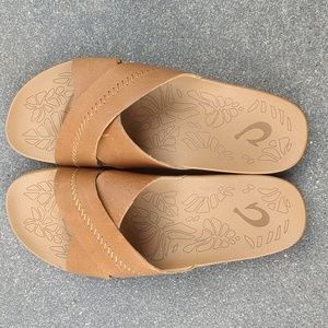 OluKai Leather Sandals